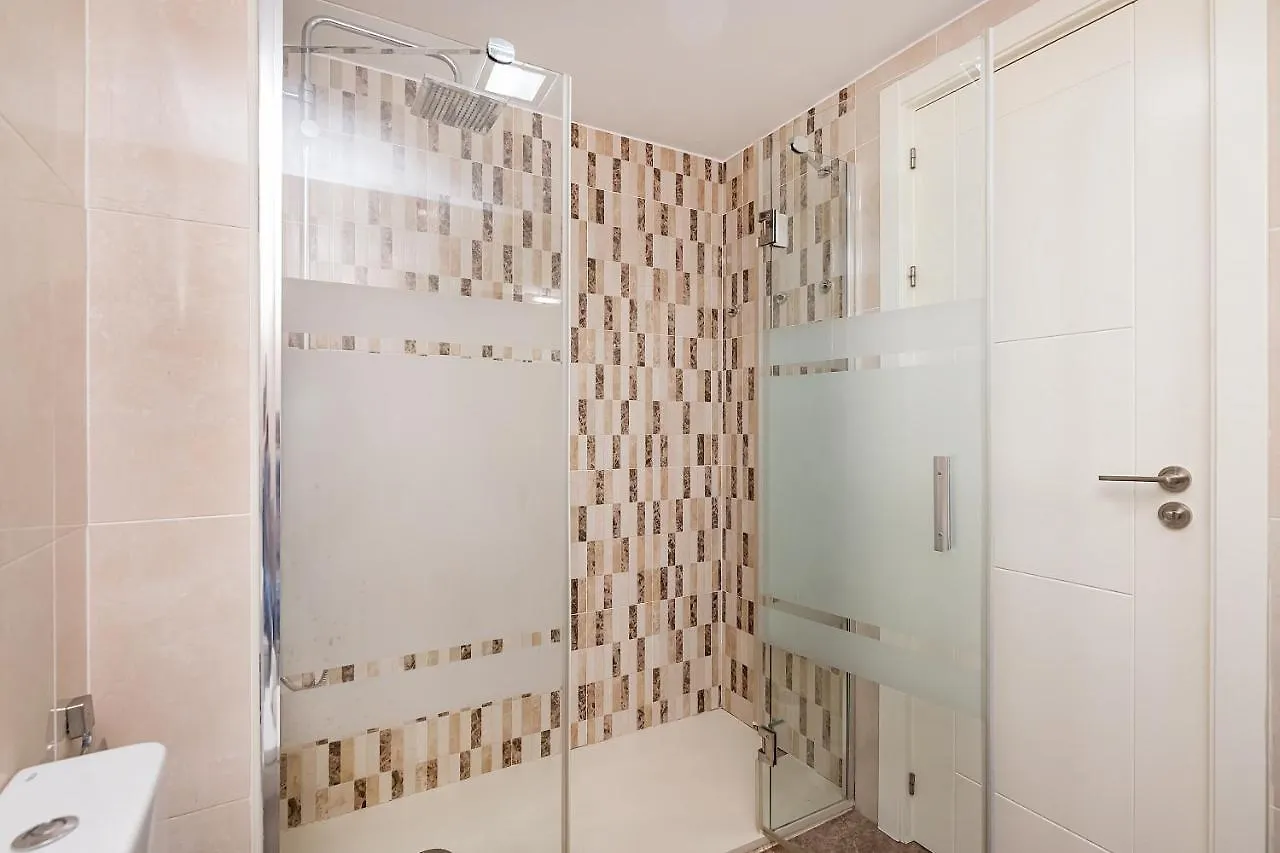Bhost - The King Apartment Fuengirola