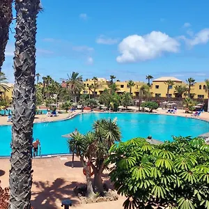 tamarindo-27-pool-front-next-to-the-dunes-free-wifi.in-canary-islands.com/
