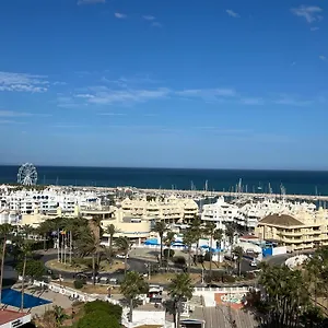primera-linea-de-playa-first-line-beach-puerto-marina-area.hotelsinnerja.org/