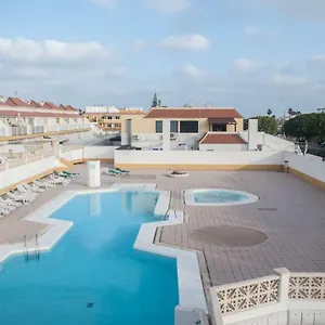 sunny-centrical-apartment-in-los-amigos.in-canary-islands.com/