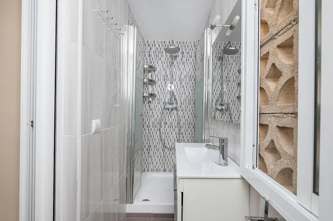 Bhost - The King Apartment Fuengirola Spain